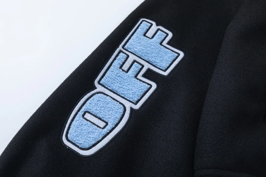 S68#P660, offwhite heavy-duty embroidered baseball jacket. The body is made of woolen fabric. Couple's jacket. Black size: S M L XL